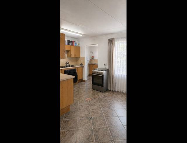 3 BEDROOM HOUSE FOR SALE IN SUIDERBERG